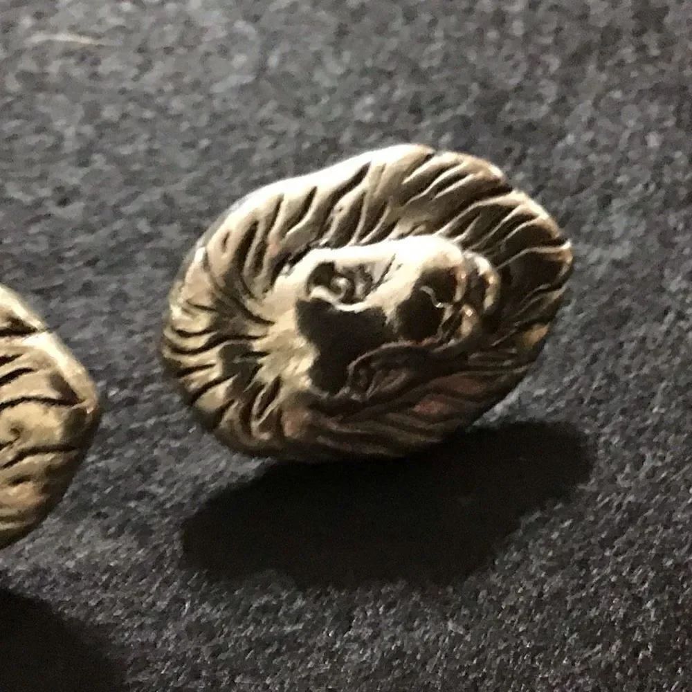 Earrings Silver lions From Estate sale ￼￼ - Picture 2 of 4